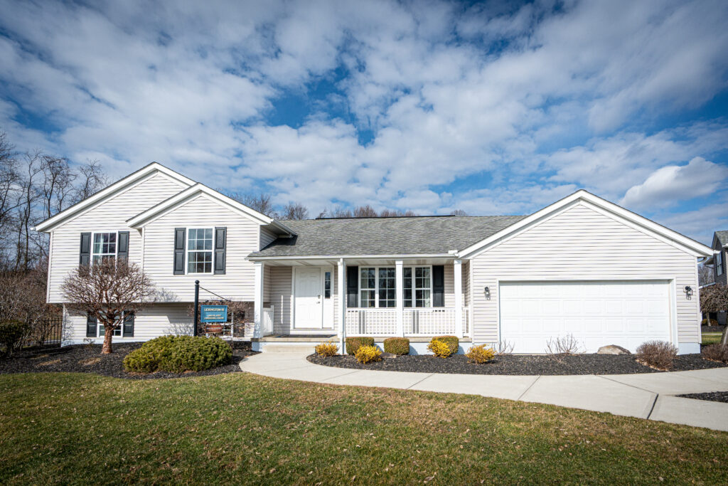 Lexington III Exterior