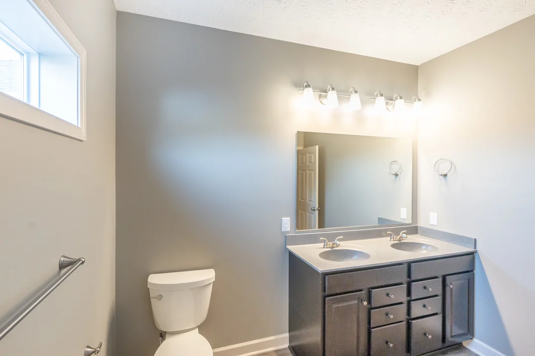 Budget-decorated Wayne Homes bathroom